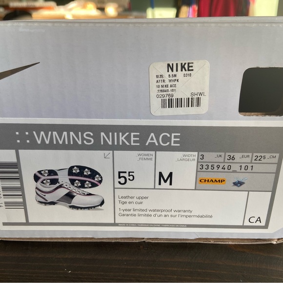 Brand new in box Women’s Nike Golf Shoes - Picture 2 of 8
